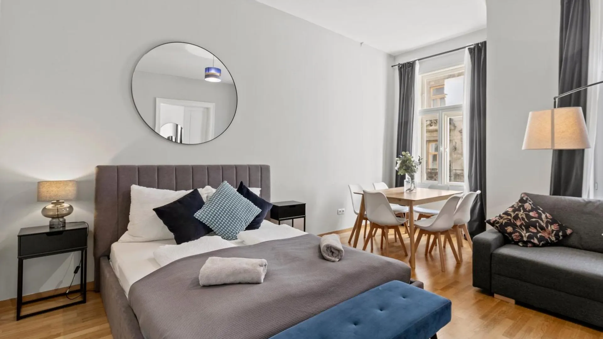 Three Bedrooms - 80 M2 - 2 Min To U4 Meidlinger Hauptstrasse Viena Apartamento