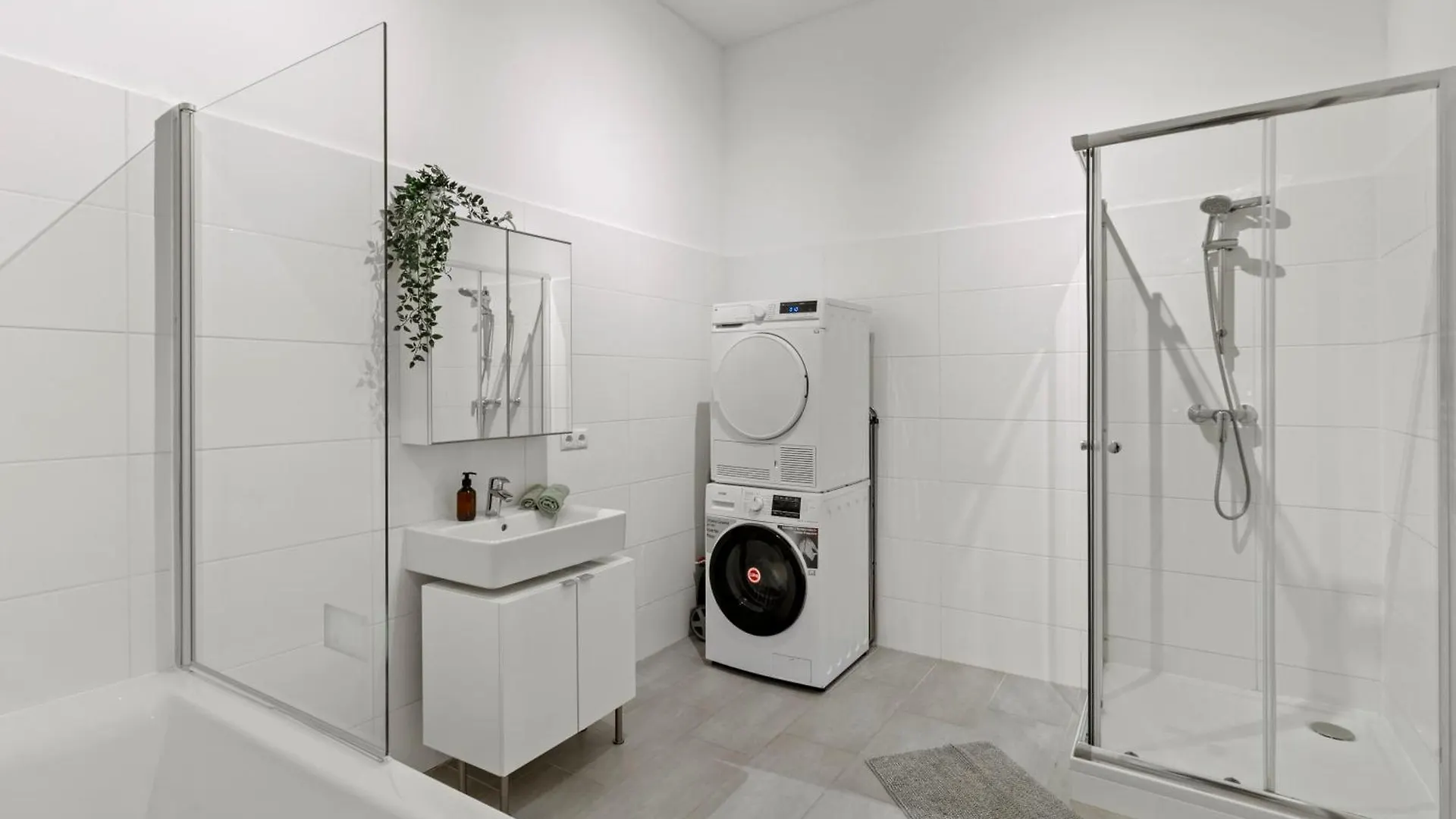 Three Bedrooms - 80 M2 - 2 Min To U4 Meidlinger Hauptstrasse Viena Apartamento