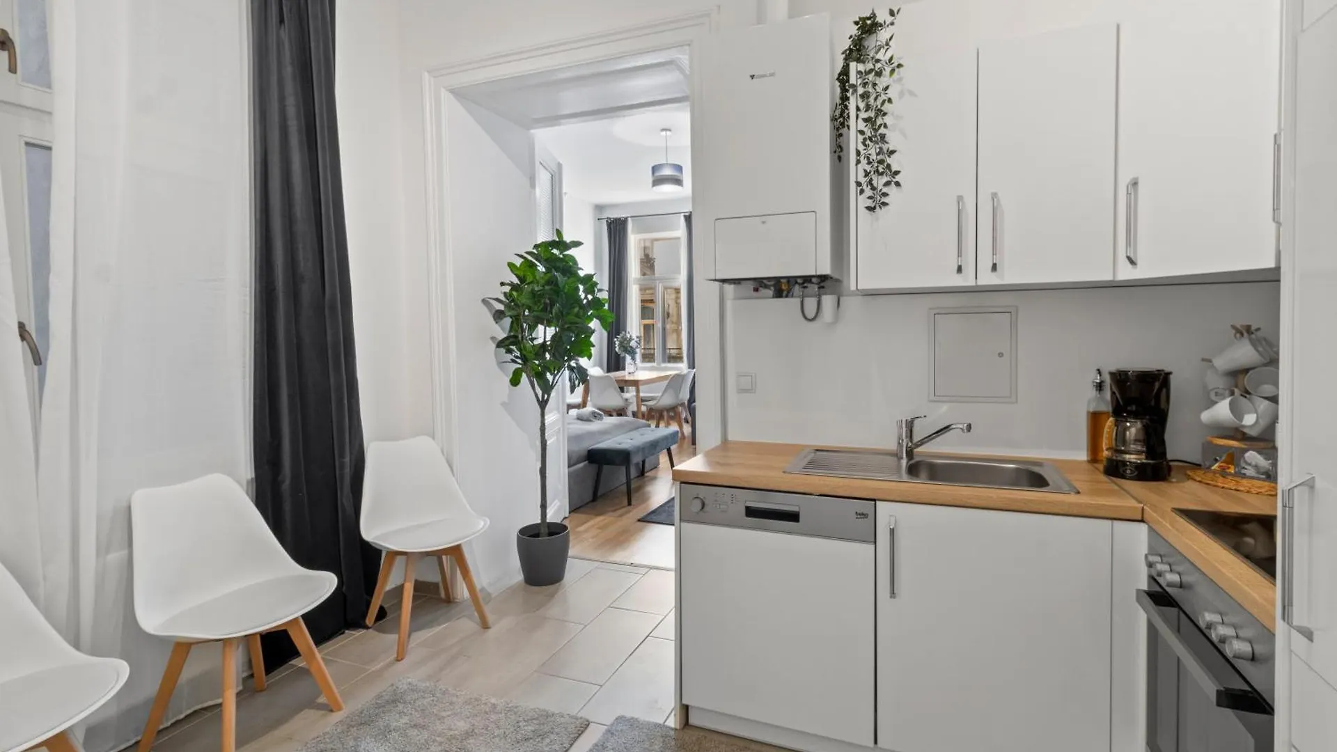 Three Bedrooms - 80 M2 - 2 Min To U4 Meidlinger Hauptstrasse Vídeň