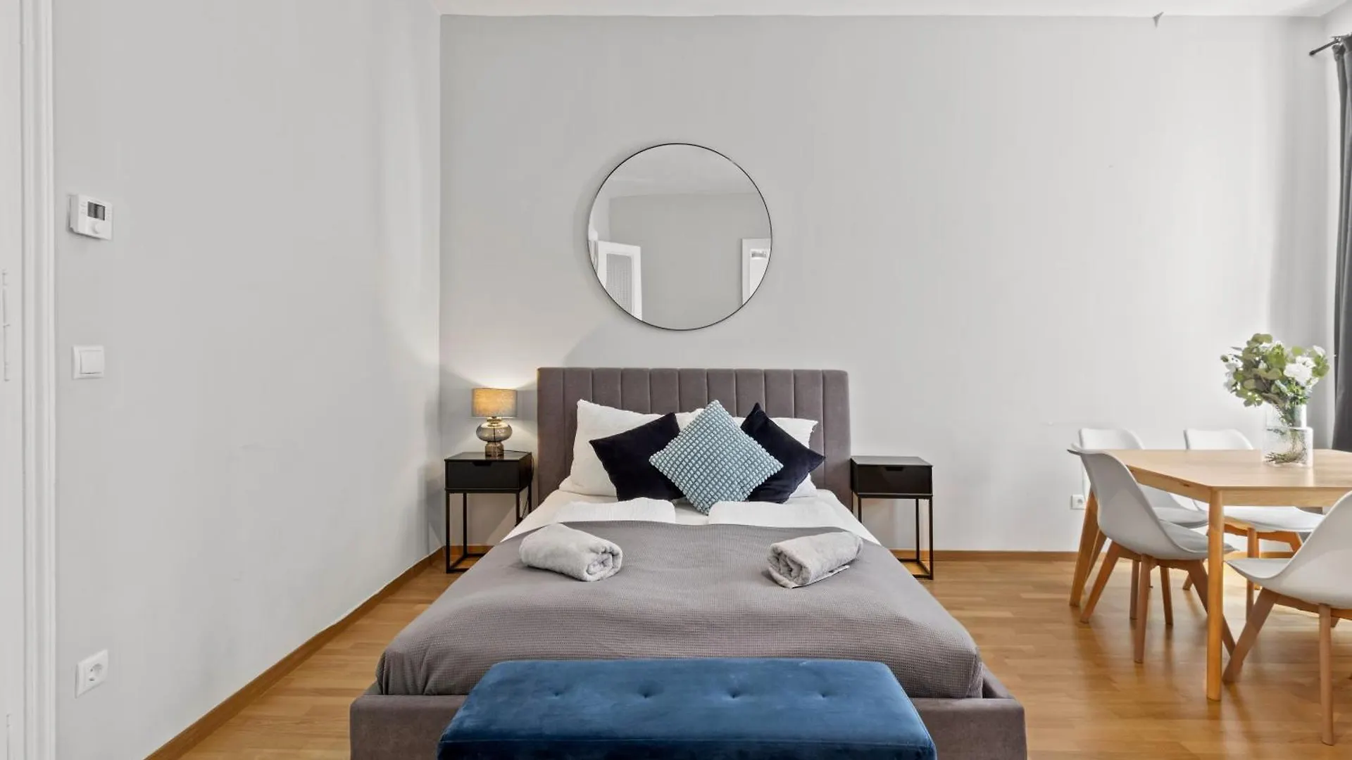 Three Bedrooms - 80 M2 - 2 Min To U4 Meidlinger Hauptstrasse location